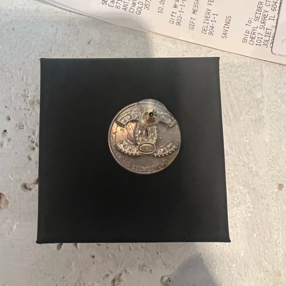 Chanel - Picture 6 of 8